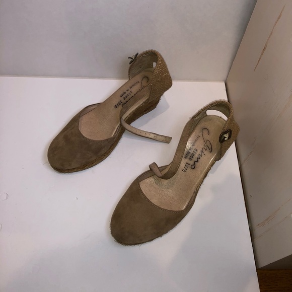 Tan Camel Sandal/Heels - Picture 2 of 5